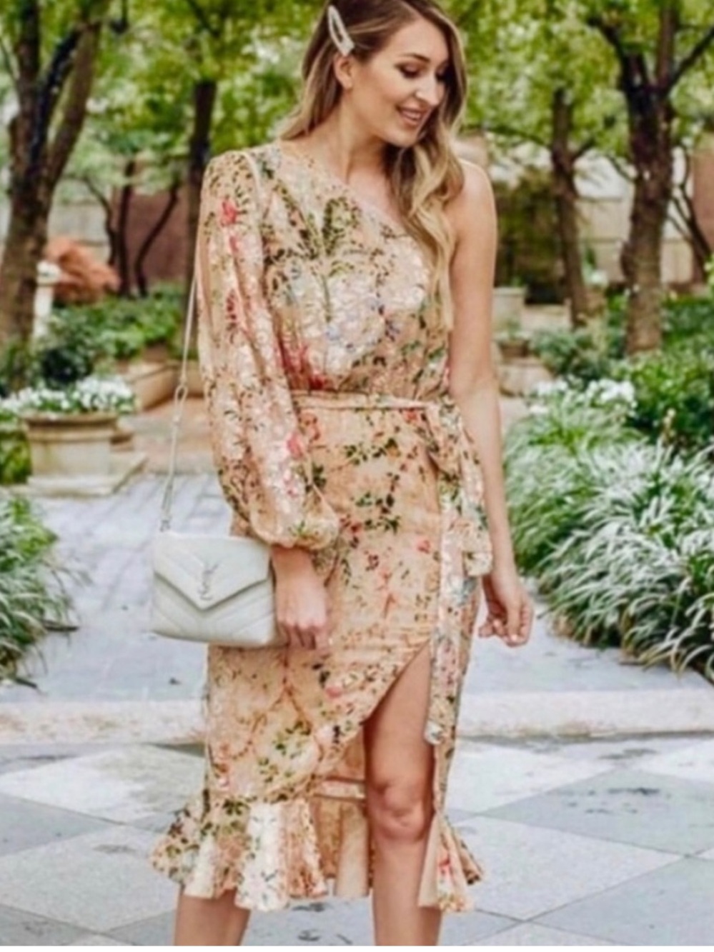 Hemant and Nandita Veena Midi Dress  Size: